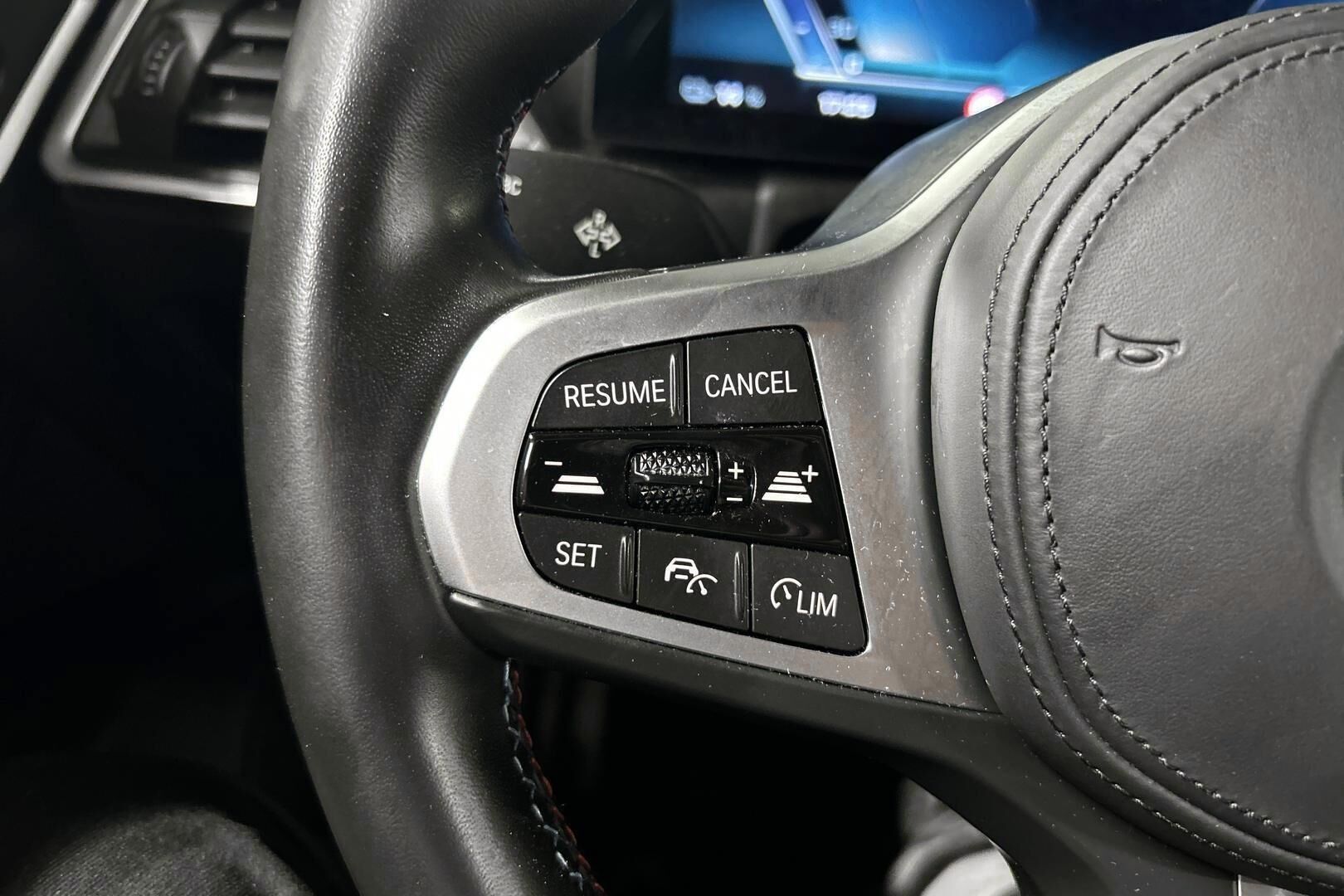BMW I4 M50 iso kuva 19