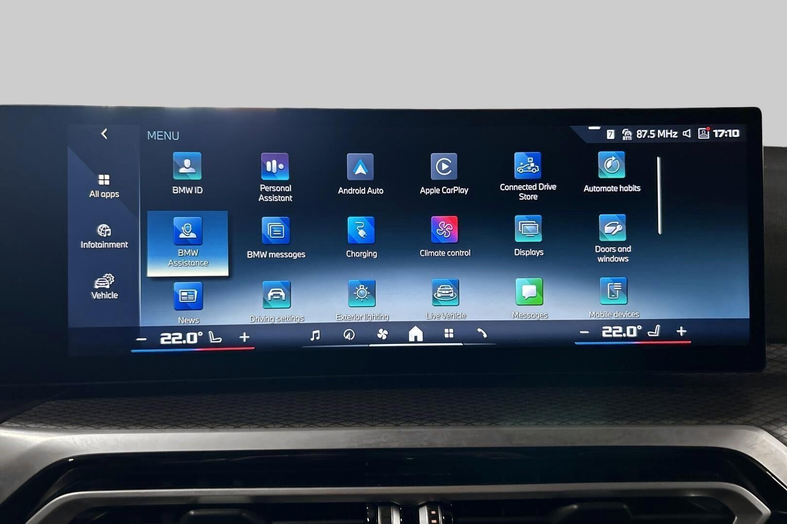 BMW I4 M50 iso kuva 30