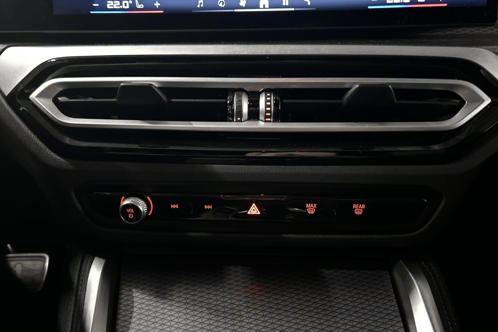 BMW I4 M50 iso kuva 32