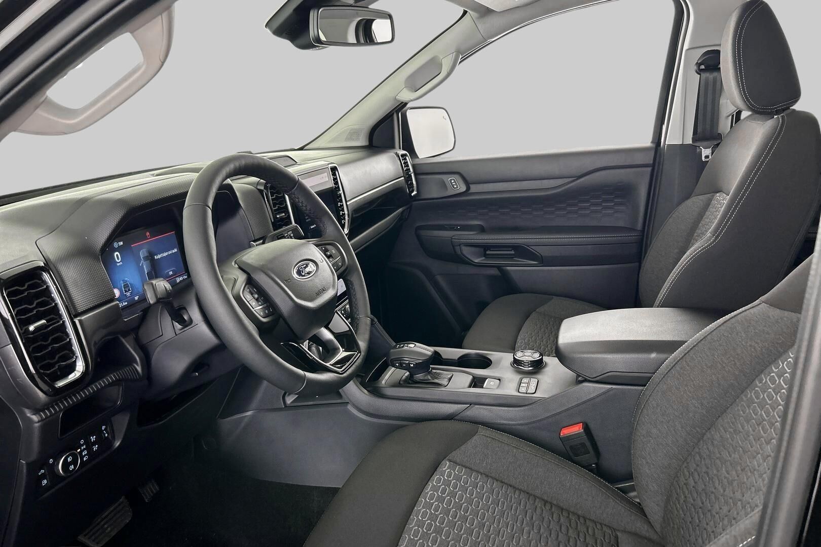 Ford Ranger iso kuva 8