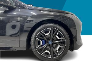 BMW iX esikatselu 13