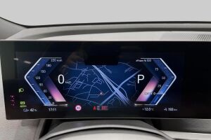 BMW iX esikatselu 14