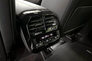 BMW iX esikatselu 38