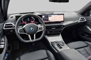 BMW 3-SARJA esikatselu 1