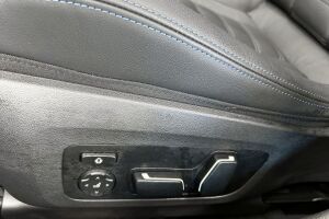 BMW 3-SARJA esikatselu 15