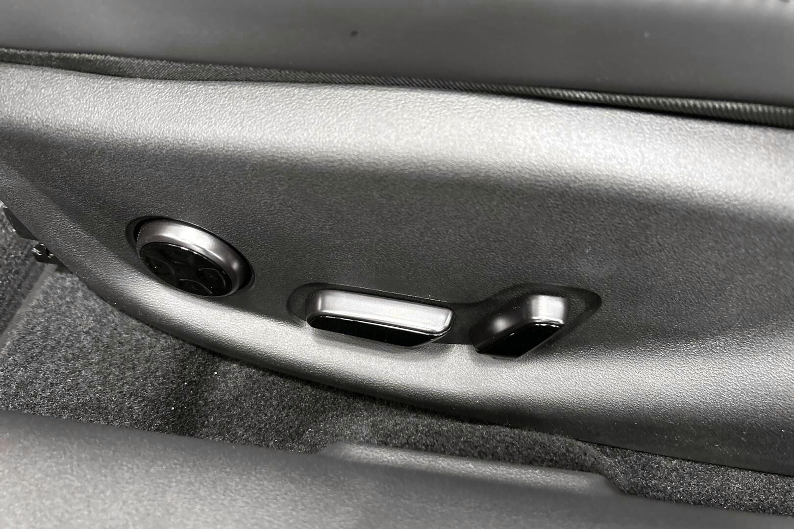 BYD Seal iso kuva 15