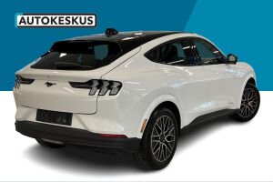 Ford Mustang Mach-E esikatselu 4