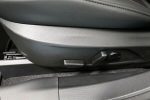 Ford Mustang Mach-E esikatselu 20