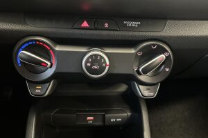 Kia Stonic esikatselu 18