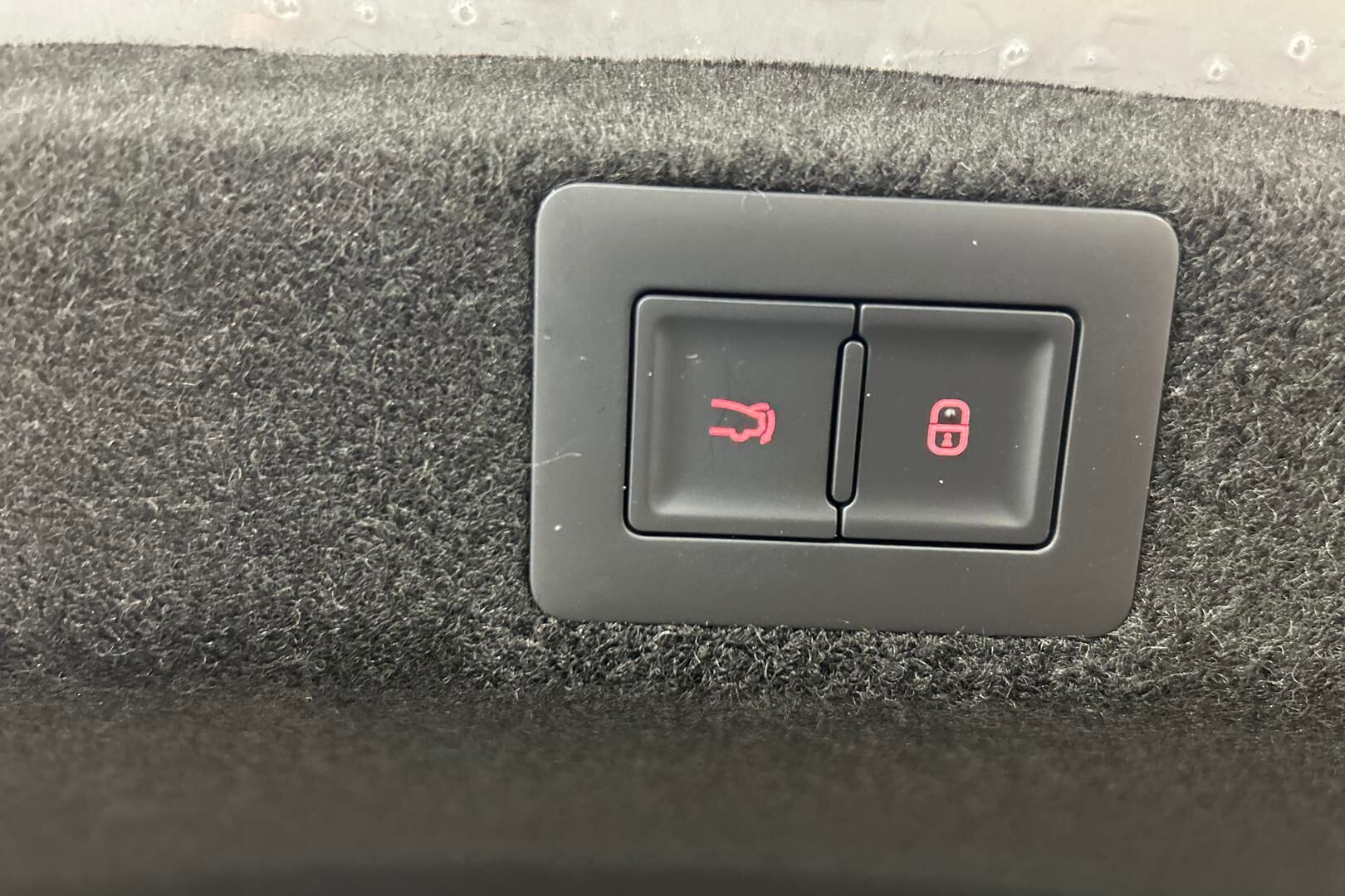 BYD Seal iso kuva 13