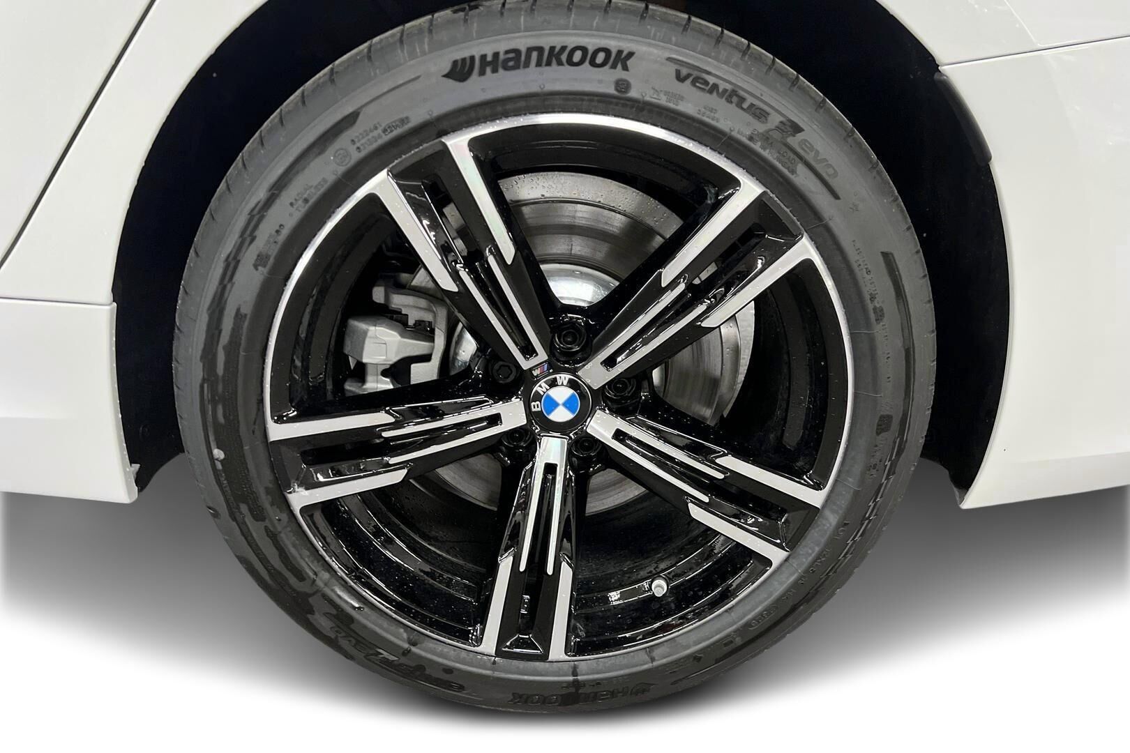 BMW 3-sarja iso kuva 12