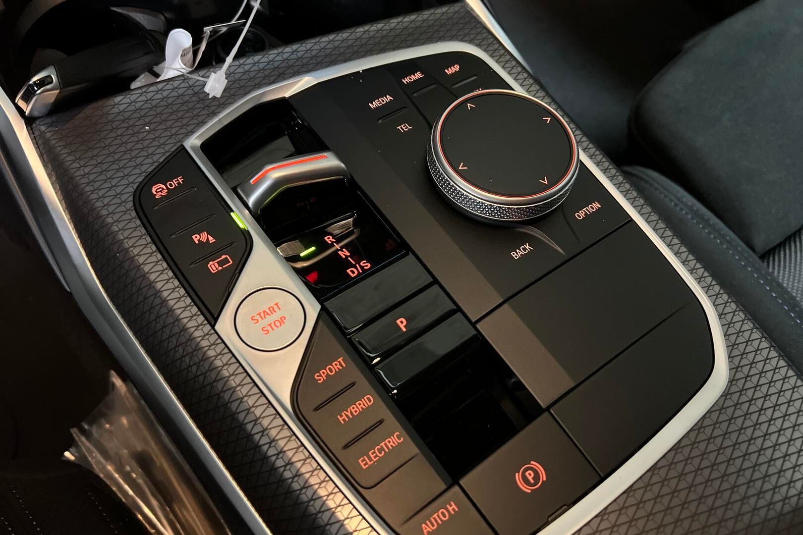 BMW 3-sarja iso kuva 17