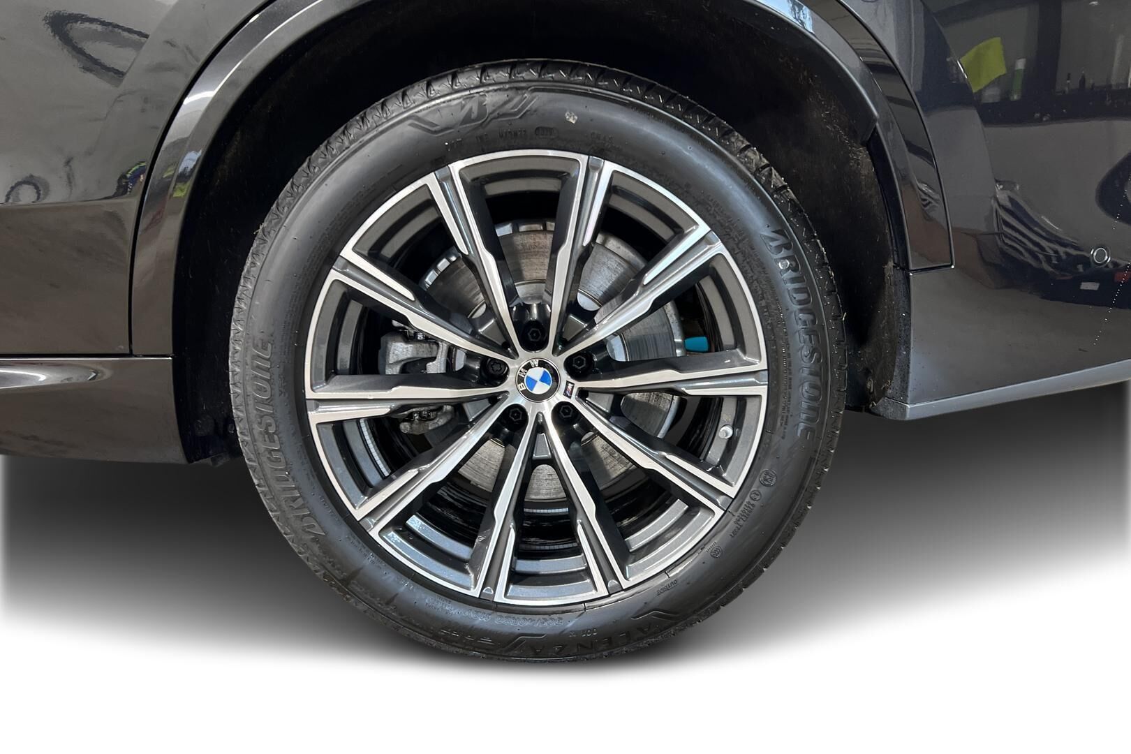 BMW X5 iso kuva 26