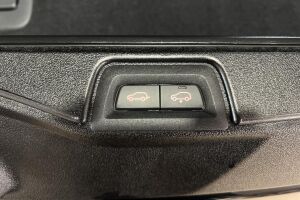 BMW X5 esikatselu 11