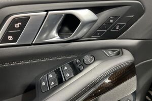 BMW X5 esikatselu 15