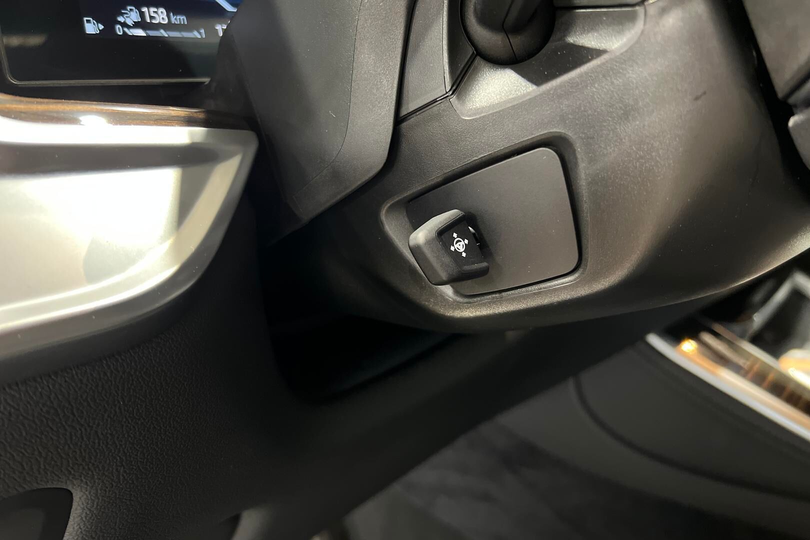 BMW X5 iso kuva 16