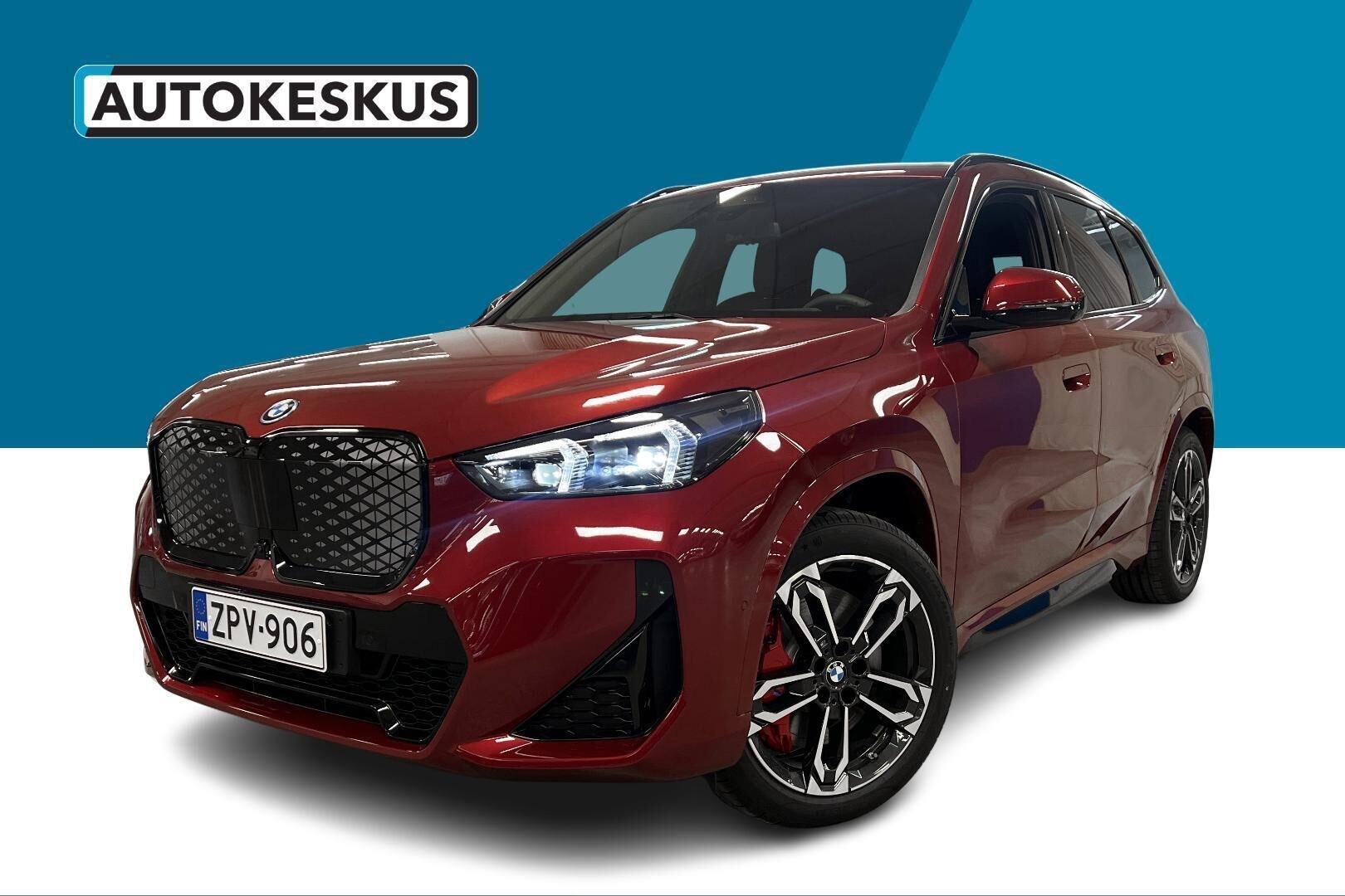 BMW iX1 iso kuva 15