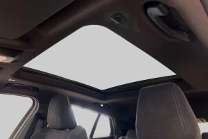 BMW iX2 esikatselu 22
