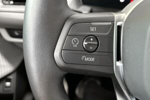 BMW iX2 esikatselu 22