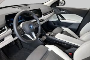 BMW iX2 esikatselu 8