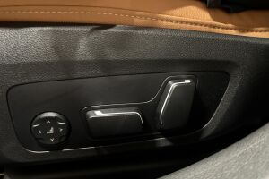 BMW i4 esikatselu 18