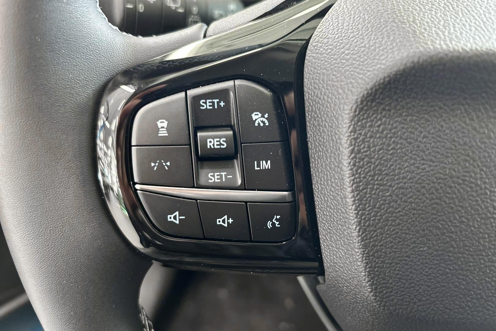 Ford Puma iso kuva 13