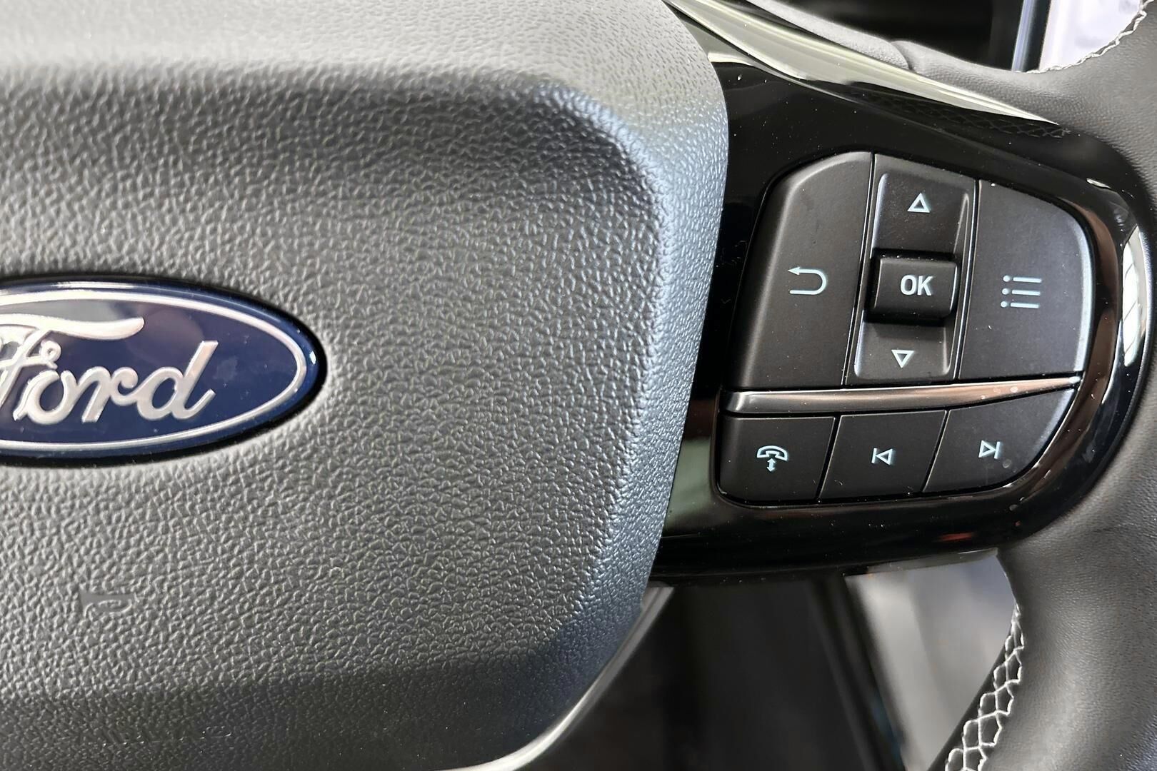 Ford Puma iso kuva 21