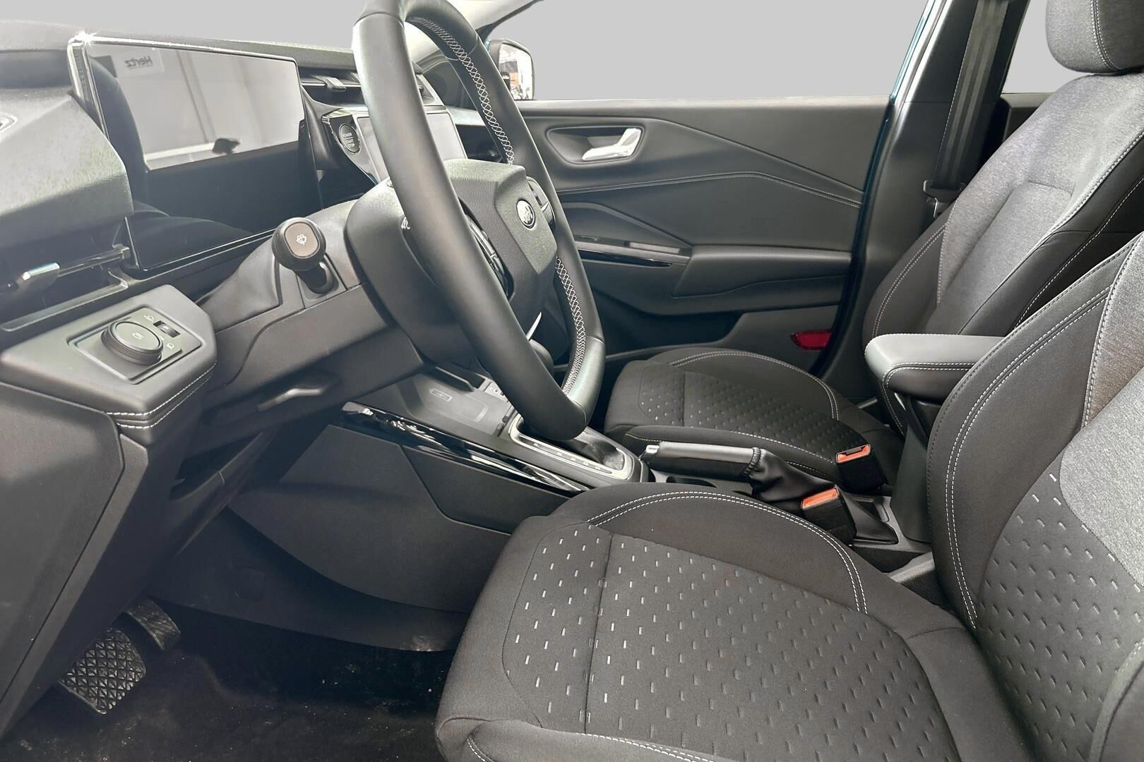 Ford Puma iso kuva 7