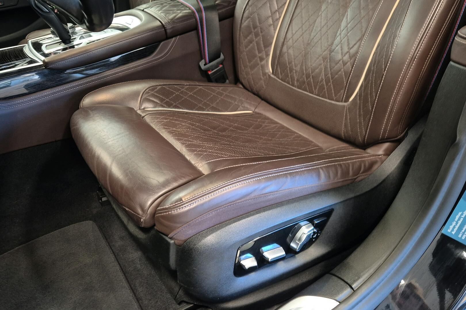BMW 7-sarja iso kuva 13
