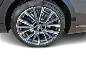 BMW 7-sarja esikatselu 9