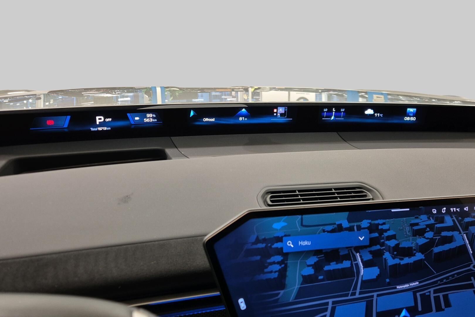 BMW iX3 iso kuva 9