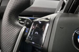 BMW iX3 esikatselu 13