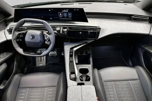 Peugeot E-3008 esikatselu 8
