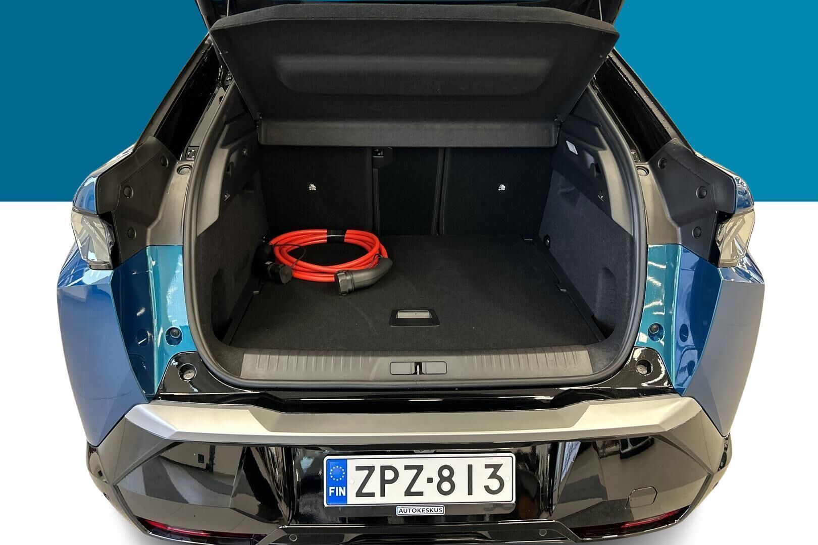 Peugeot E-3008 iso kuva 9