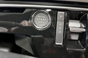 Peugeot E-3008 esikatselu 28