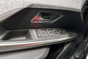 Peugeot E-3008 esikatselu 31