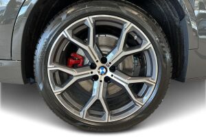 BMW X5 esikatselu 12