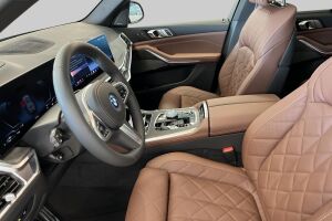 BMW X5 esikatselu 8