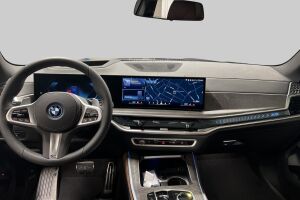 BMW X5 esikatselu 10