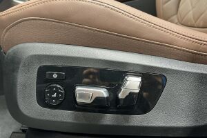 BMW X5 esikatselu 14