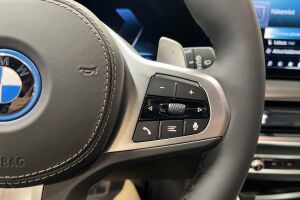 BMW X5 esikatselu 16