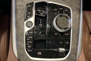 BMW X5 esikatselu 18