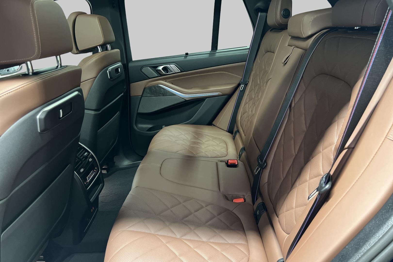 BMW X5 iso kuva 9