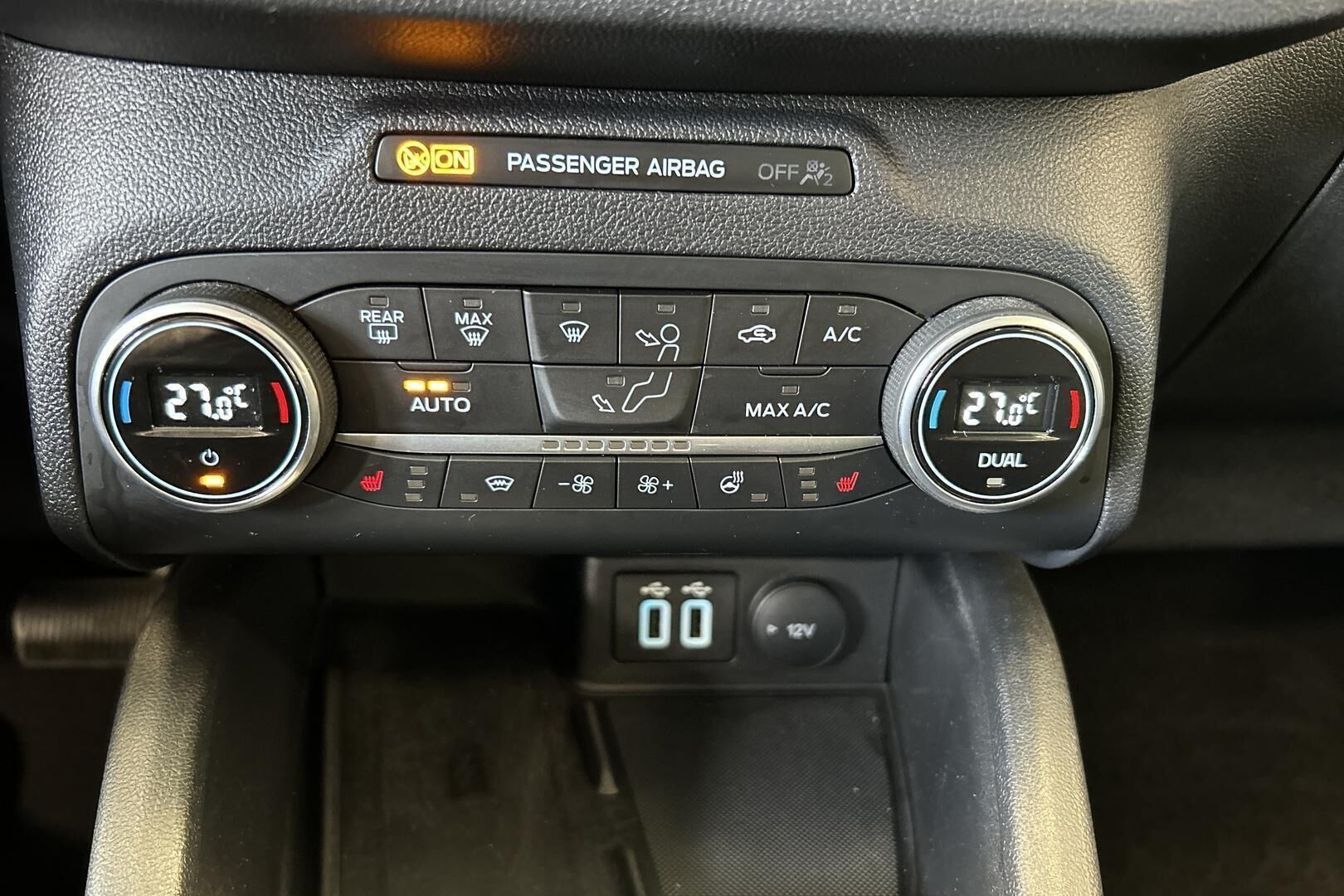 FORD Kuga iso kuva 19