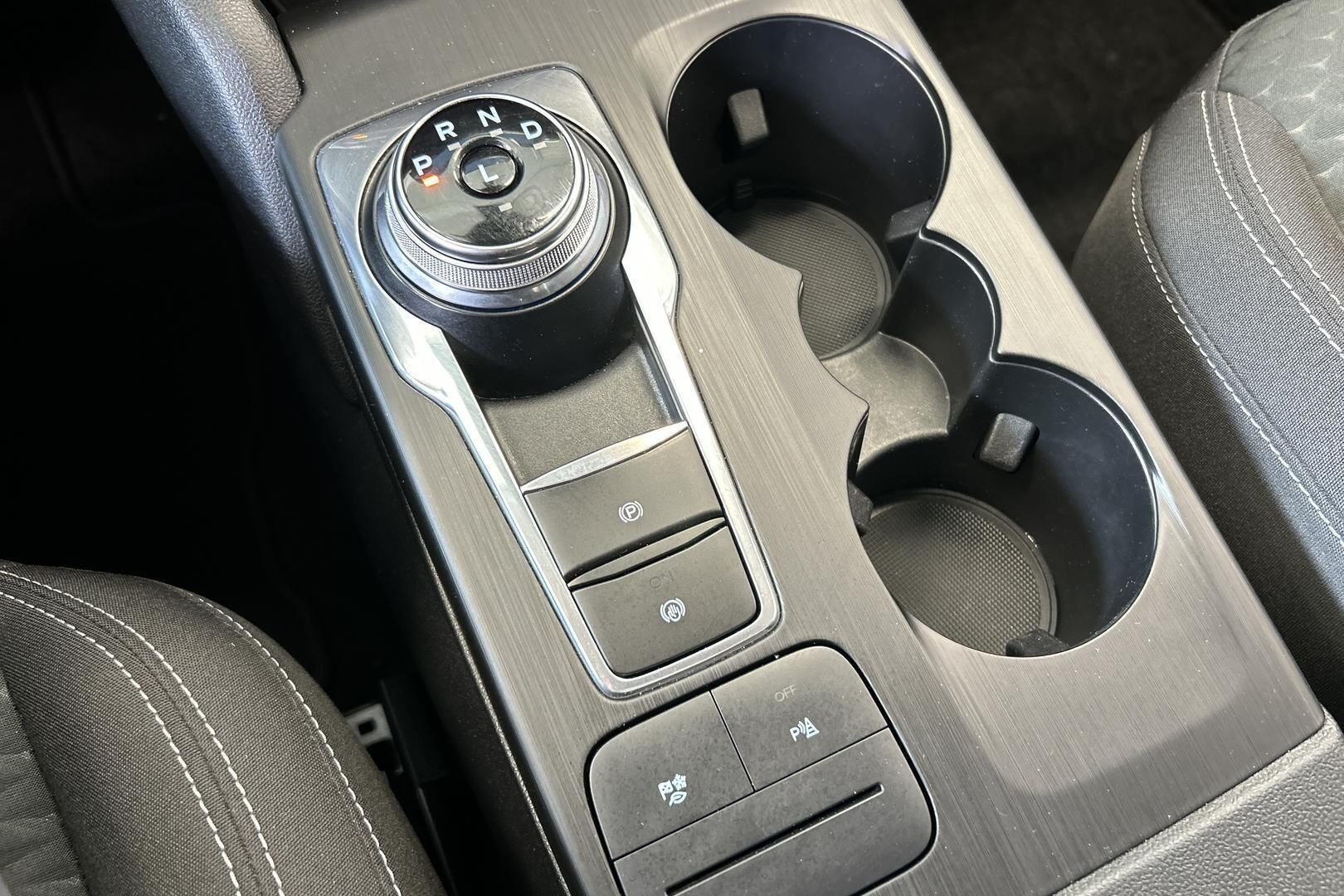 FORD Kuga iso kuva 20