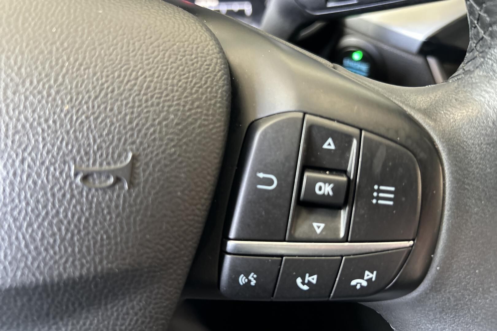 FORD Kuga iso kuva 21