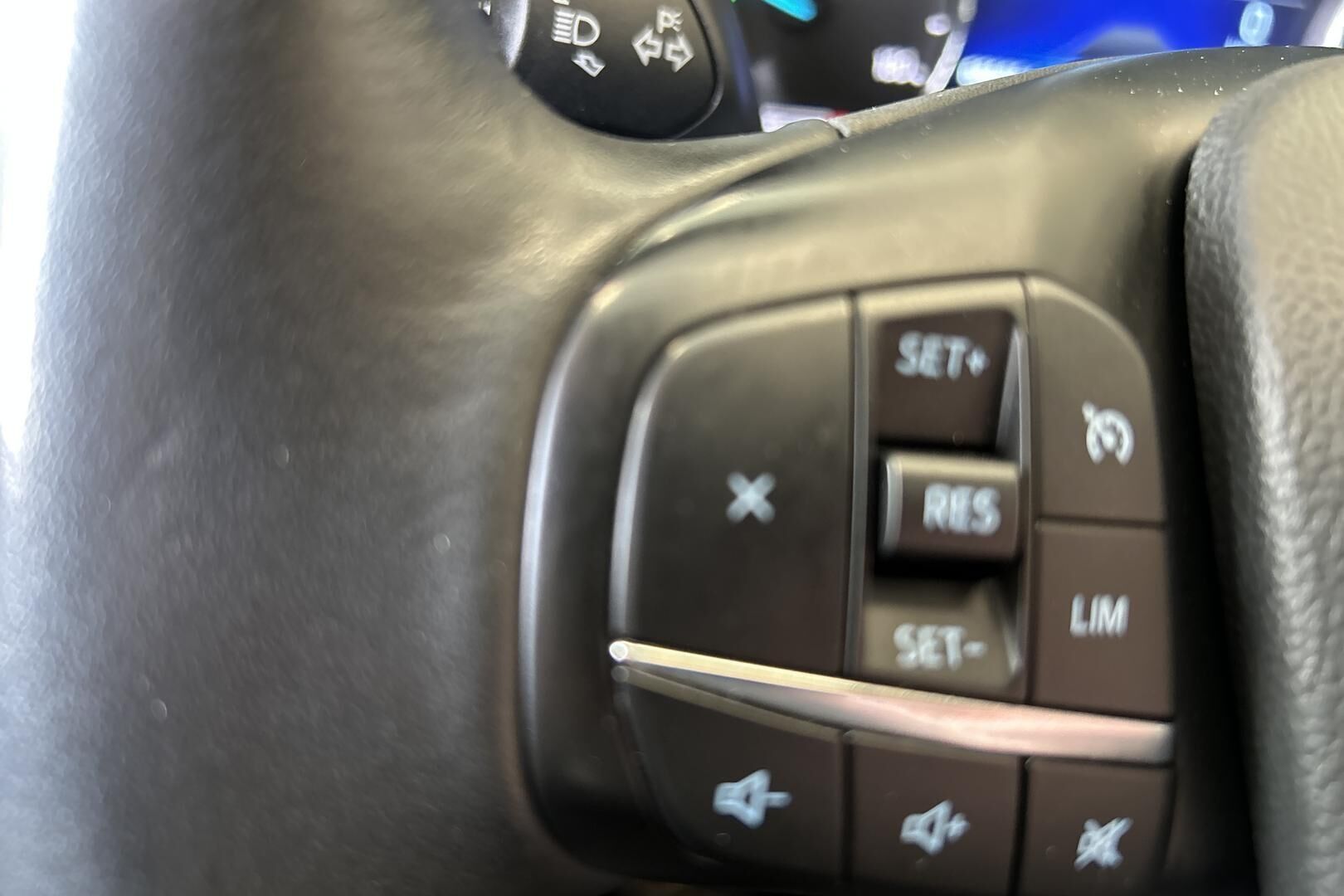 FORD Kuga iso kuva 22