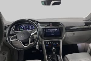 VOLKSWAGEN TIGUAN esikatselu 10