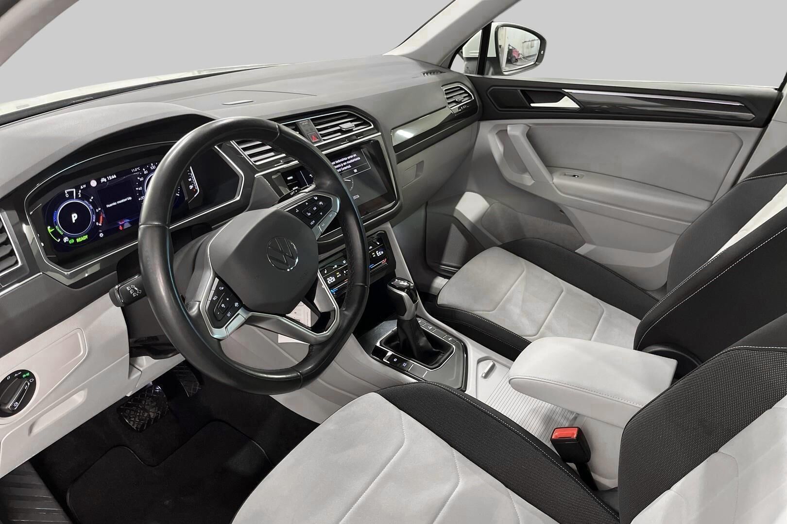 VOLKSWAGEN TIGUAN iso kuva 8