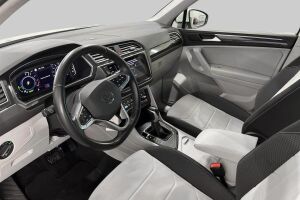 VOLKSWAGEN TIGUAN esikatselu 8
